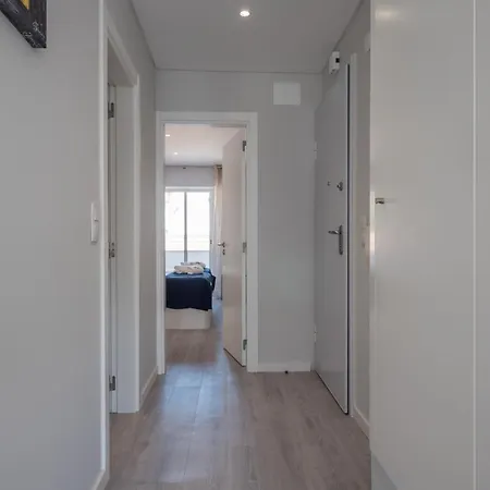 Rent4rest Sao Bento Charming * Лісабон